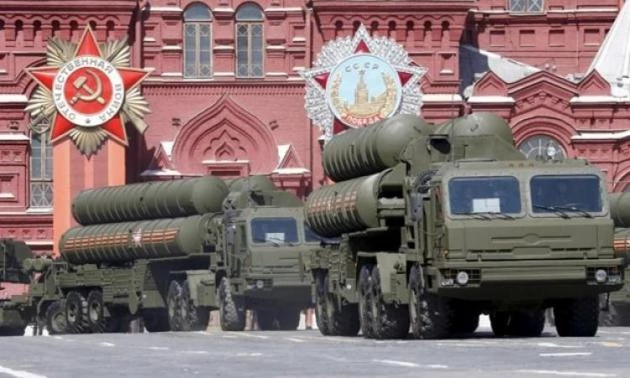 S-400: Αυτό ειναι το αντιαεροπορικό πυραυλικό σύστημα (βίντεο)